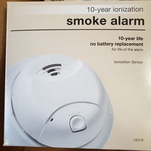 Smoke Detectors (box of 4) 10 Year Battery NEW UNOPENED
